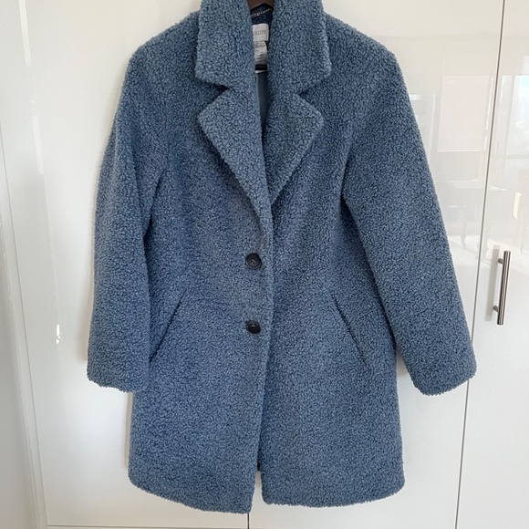 Coat - Picture 2 of 6